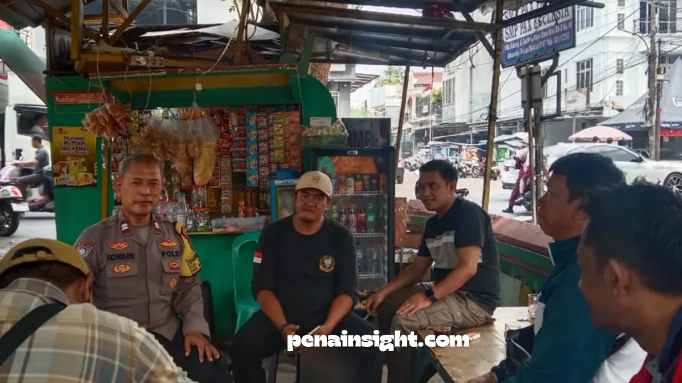 Jaga Jakarta On The Spot, Bhabinkamtibmas Jakasetia Ajak Warga Tolak Tawuran dan Narkoba