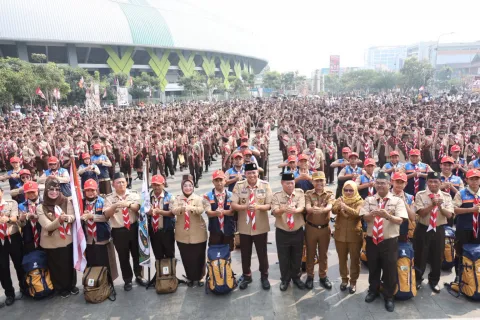 Jelang Jambore Nasional XII, 1.300 Pramuka Garuda Kota Bekasi Dikukuhkan, Tri Adhianto Dorong Generasi Mandiri