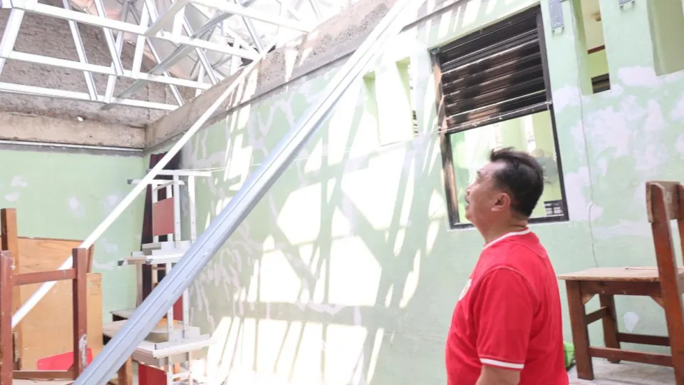 Wawali Harris Bobihoe Tinjau Perbaikan Ruang Kelas SDN 05 Bojong Menteng Terbaru
