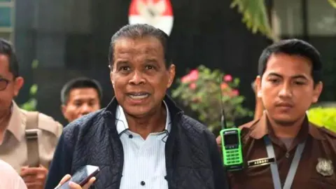Terbongkar! Aliran Duit Kuota Haji Diduga Mengalir hingga Meja Menteri, Nama Bos Travel Maktour Disorot KPK