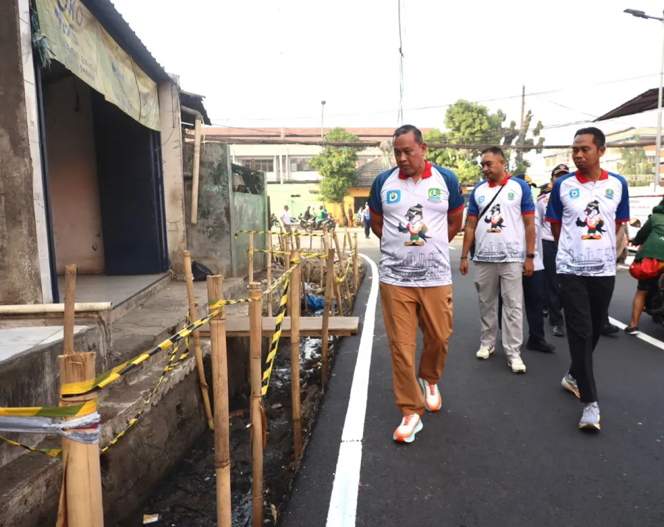 Wajah Baru Jalan M Yamin Pasar Baru Bekasi, Jalan dan Drainase Diperbaiki