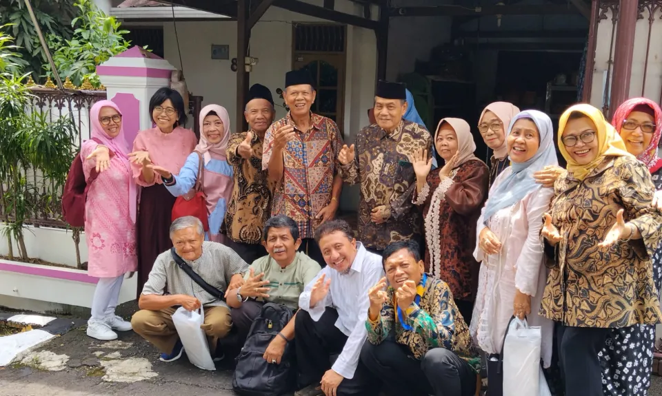 Pengabdian dan Transformasi FIKOM UPDM(B) Dosen -Dosen sebagai pejuang kader Pak Moestopo