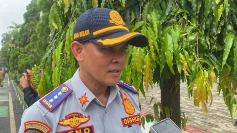 Dishub Bekasi Perketat Penertiban Kontainer dan Parkir Liar, Ban Kendaraan Pelanggar Siap Dikempeskan