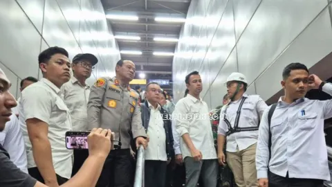 3 Tewas, 29 Korban Dirawat! Sufmi Dasco Ahmad Tinjau Lokasi Tabrakan Kereta di Bekasi Timur