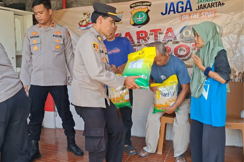 Polsek Medansatria Serap Aspirasi Warga Bekasi, Program Jaga Jakarta On The Spot di Kelurahan Pejuang