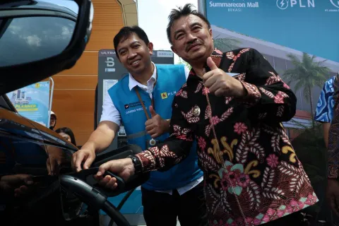 Breaking Hari Ini di Bekasi: SPKLU Ultra Fast Charging Baru Resmi Dibuka, Fakta Kapasitas Besar dan Dampaknya Terungkap
