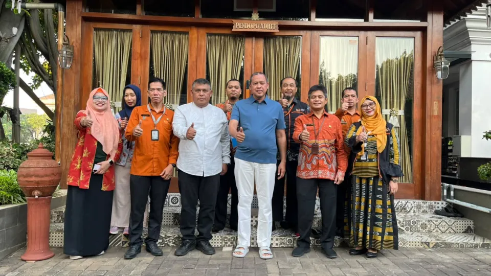 Wali Kota Bekasi Jalani Pendataan Ekonomi BPS, Ajak Warga Dukung Data Akurat Demi Pembangunan Tepat Sasaran