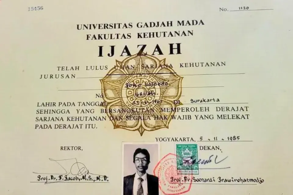 Terbaru 15 Rekan Kuliah Jokowi di UGM Siap Bersaksi di Sidang Dugaan Pencemaran Nama Baik Terkait Isu Ijazah