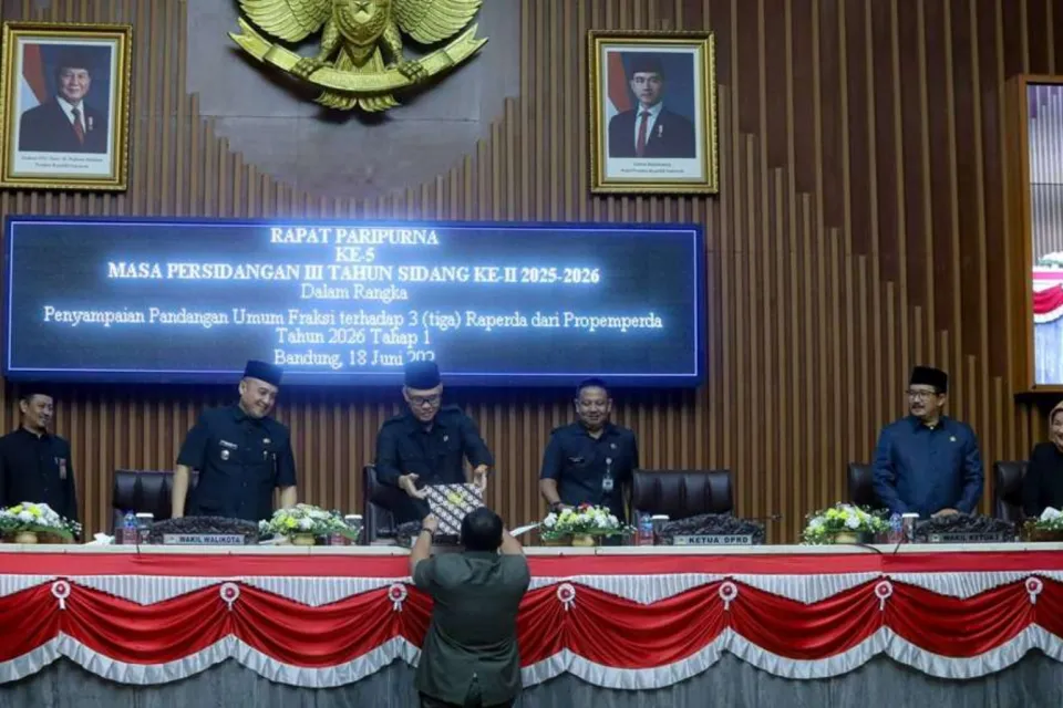 Bandung Bergerak Atasi Darurat Sampah, 3 Raperda Strategis Resmi Masuk Tahap Krusial di DPRD