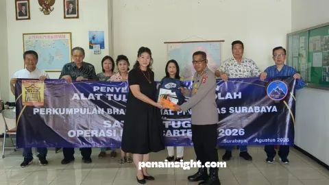 Satgas Damai Cartenz Terima 2.500 Paket Tas dan Alat Tulis untuk Anak-Anak Papua