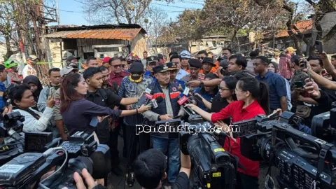 Wawali Tinjau Lokasi Kebakaran SPBE Cimuning, 14 Korban dan Rumah Warga Terdampak