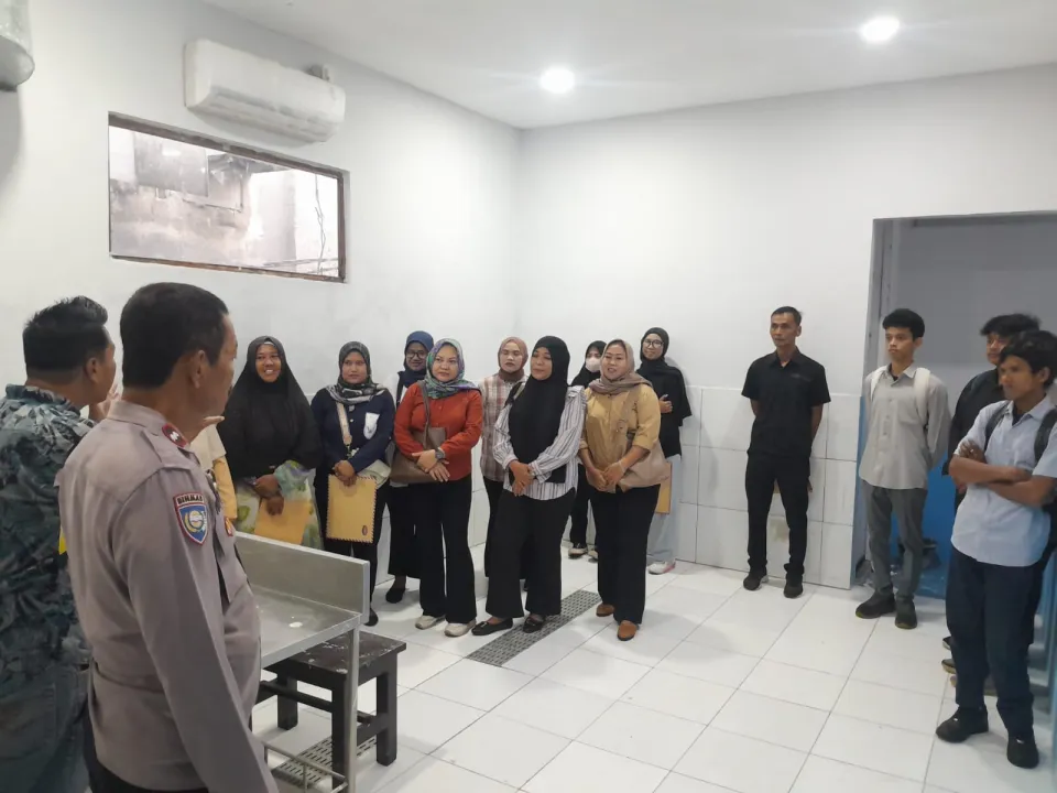 Antusias Warga! Polisi Pantau Langsung Seleksi Relawan MBG di Bekasi Utara, Ini Tujuan Kemanusiaannya