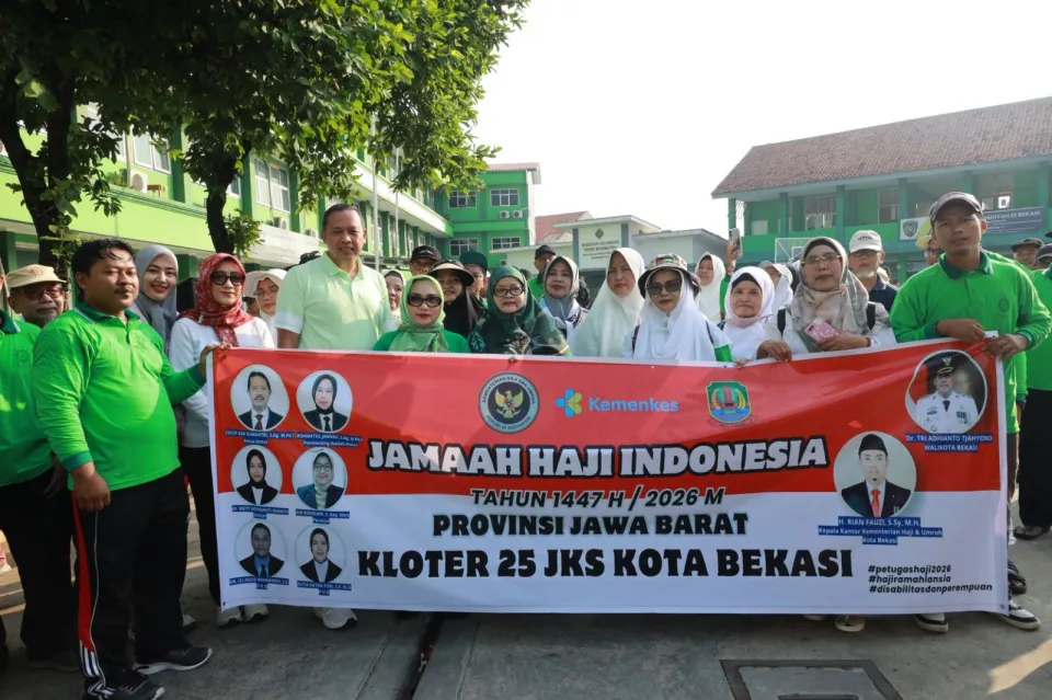 Tri Adhianto Ikuti Manasik Haji Kloter 25, Siap Berangkat ke Tanah Suci Bersama Istri