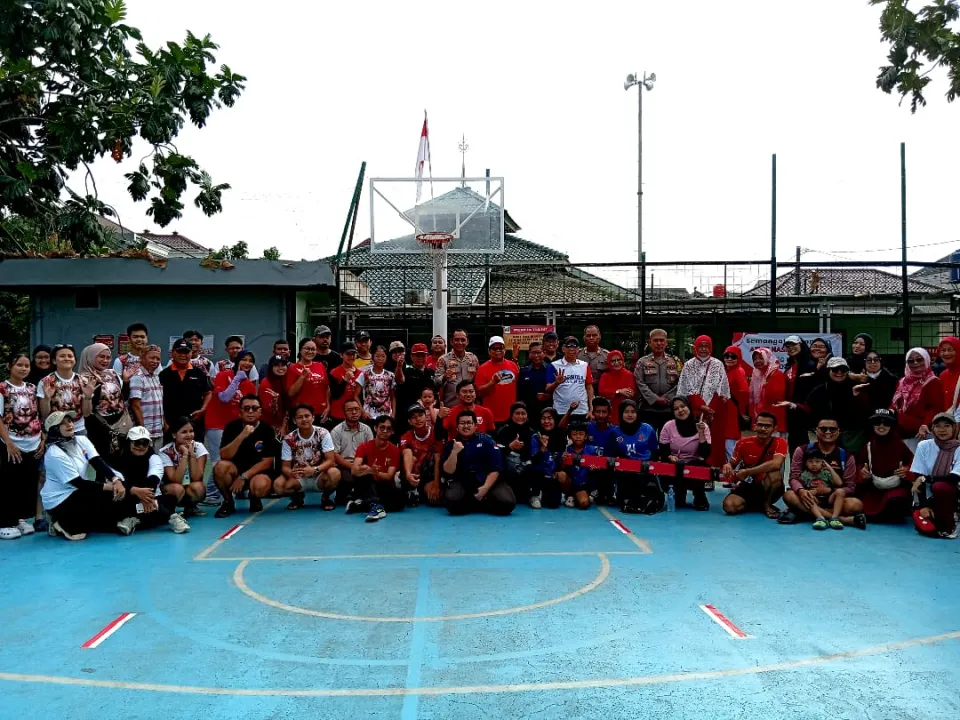 Semarak HUT ke-81 RI, Polsek Bekasi Selatan Hadir di Tengah Keceriaan Warga Pekayon Jaya