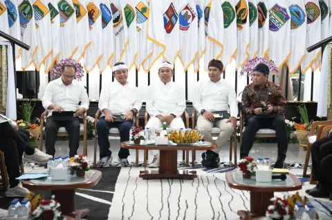 APBD 2026 Dievaluasi di Bale Pakuan, Pemkot Bekasi Tegaskan Arah Efisiensi dan Transparansi Anggaran