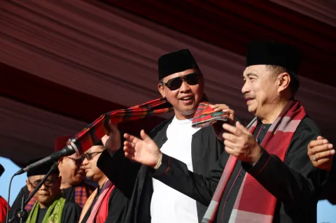 CFD Bekasi Meledak! Ribuan Penari Kolosal, Tri Adhianto Serukan Generasi Muda Jaga Budaya