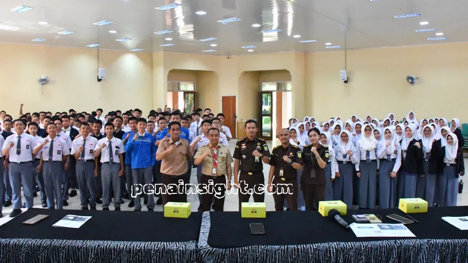Jaksa Masuk Sekolah Kejati Jawa Barat di SMKN 1 Cimahi: Edukasi Hukum Kenakalan Remaja dan Bahaya Narkoba