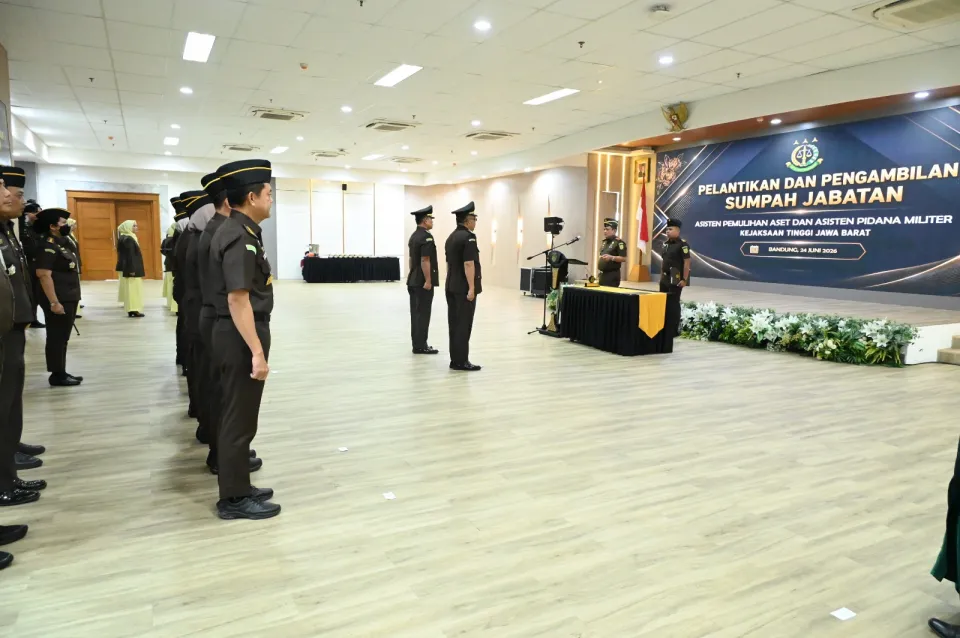 Kajati Jabar Lantik Dua Pejabat Strategis, Pemulihan Aset Negara dan Penanganan Pidana Militer Jadi Sorotan