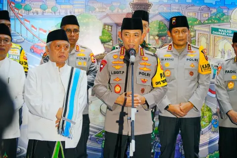 Kapolri Listyo Sigit Prabowo Ajak Persatuan, Pastikan Stok BBM dan Pangan Aman Jelang Lebaran