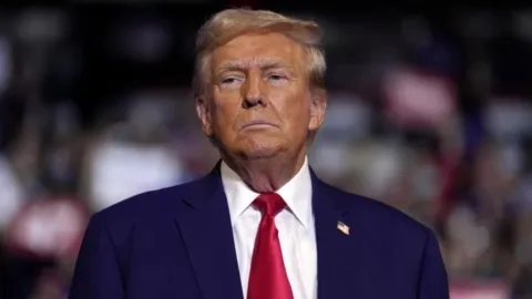 Trump Bantah Perintahkan Menteri Keuangan AS Intervensi Pasar Obligasi