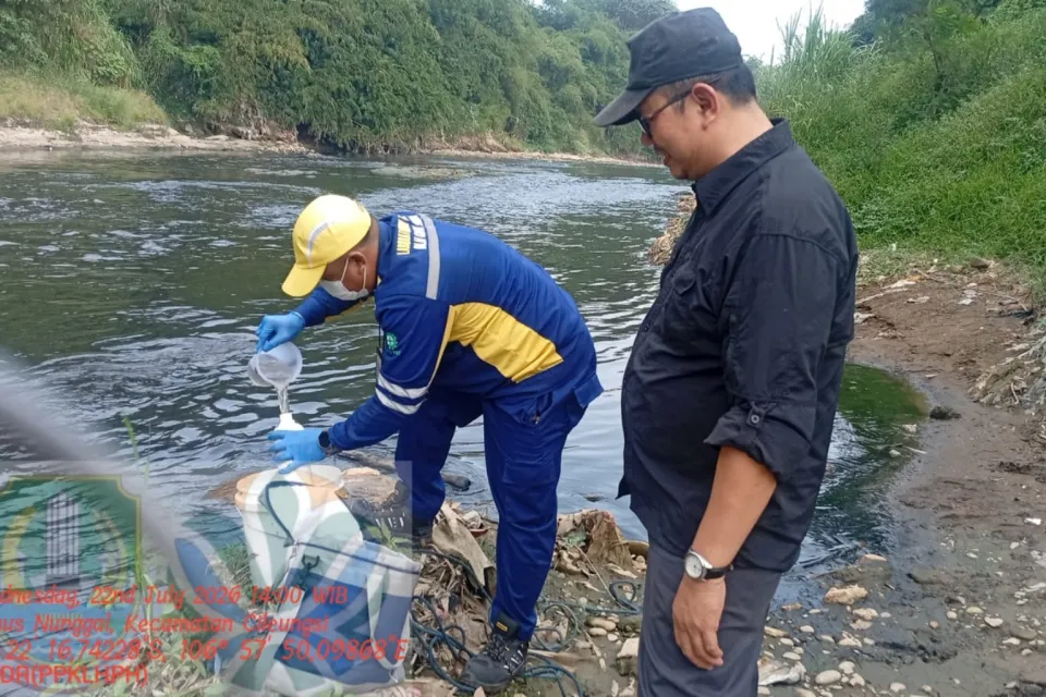DLH Kota Bekasi dan KP2C Investigasi Dugaan Pencemaran Kali Bekasi