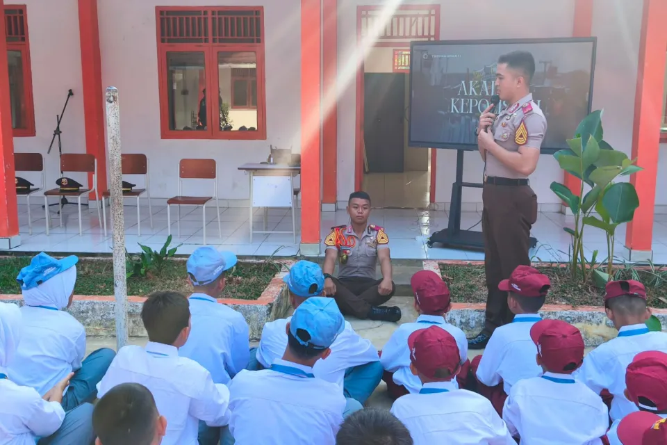 372 Taruna Akpol Turun ke 73 Sekolah Rakyat, Polri Bentuk Karakter Generasi Muda Menuju Indonesia Emas 2045