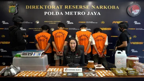 Polda Metro Jaya Bongkar Sindikat Tembakau Sintetis 995 Gram, 4 tersangka diamankan modus melalui media sosial