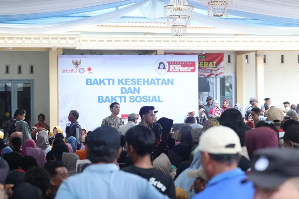 Terbaru Ribuan Warga Nganjuk Serbu Baksos dan Pengobatan Gratis Polda Jatim, 1.781 Paket Sembako Dibagikan