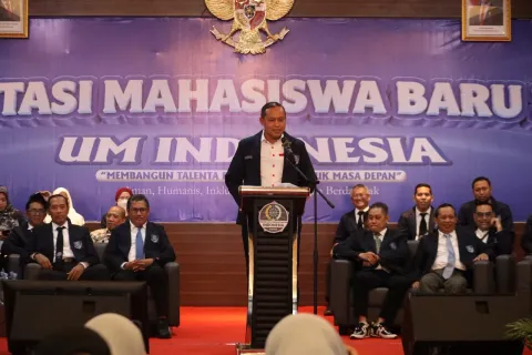 Orientasi Maba UM Indonesia, Tri Adhianto: Gelar Penting, tapi Ubah Mindset Jauh Lebih Penting