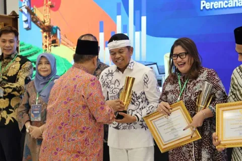 Pemprov Jabar Raih Predikat Terbaik I dalam Penghargaan Pembangunan Daerah 2026