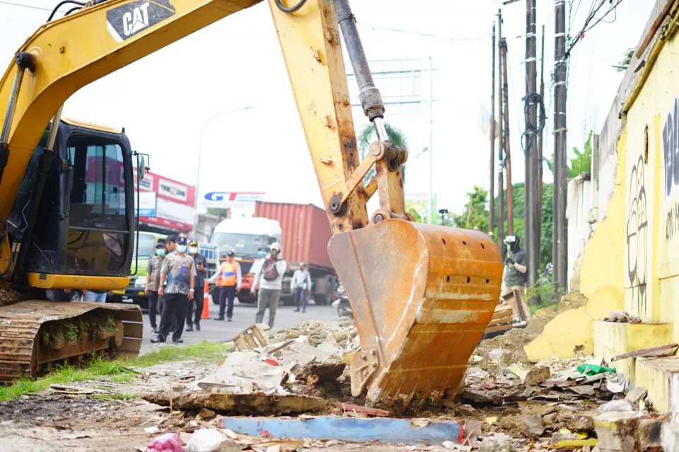 Flyover Bulak Kapal Bekasi Resmi Dimulai, Pemkot Bongkar Bangunan Usai Pembebasan Lahan