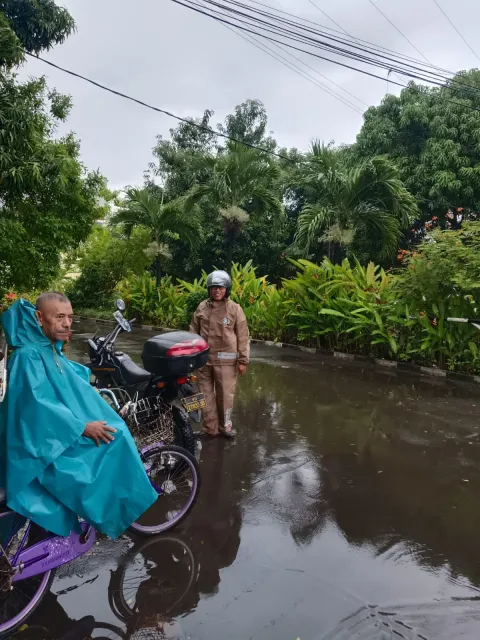 Antisipasi Cuaca Ekstrem! Polisi Pantau Kaliabang Tengah Bekasi Utara, Hasilnya Nihil Genangan