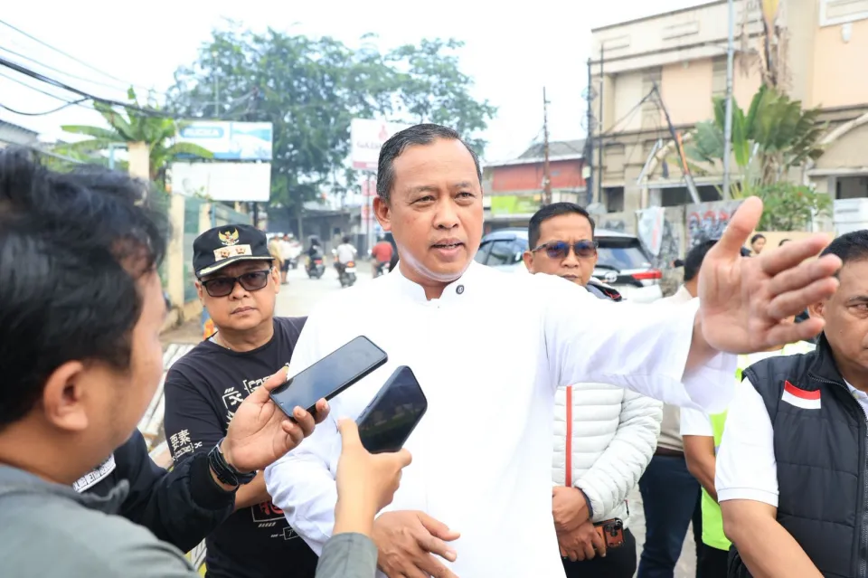 Resmikan Jalan Raya Pekayon, Tri Adhianto Janjikan Jalan Mulus & Bebas Banjir di Grand Galaxy City