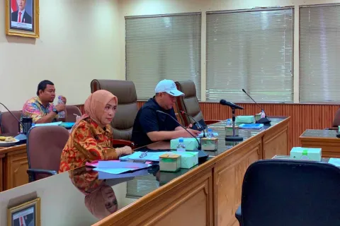 Banggar DPRD Kota Bekasi Bedah KUA Belanja 2027, Faisal Tekankan Anggaran Harus Tepat Sasaran