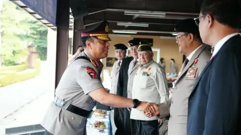 Momen Hari Juang Polri 2026, Para Mantan Kapolri Kembali Berkumpul di Mabes Polri