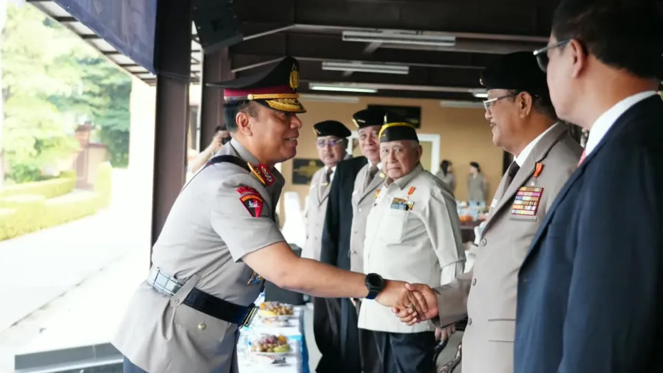 Momen Hari Juang Polri 2026, Para Mantan Kapolri Kembali Berkumpul di Mabes Polri