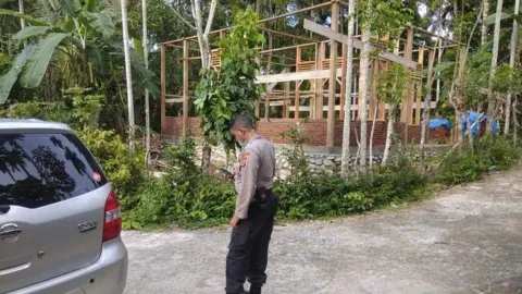 Aipda Jonni Rahmad, Polisi di Aceh yang Bangun Empat Rumah untuk Warga Kurang Mampu