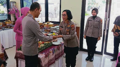 HUT Polwan ke-78, Polwan Polres Metro Bekasi Kota Gelar Syukuran dan Doa Bersama di Pekayon 
