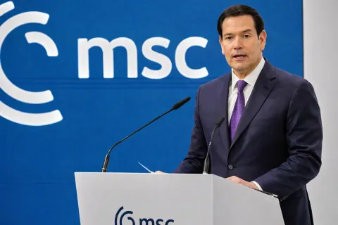 Greenland Bukan untuk Dijual! Denmark Tegaskan Trump Masih Serius, Ketegangan Memanas di Munich