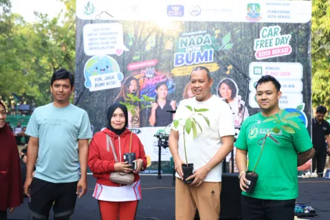 Tri Adhianto Dukung Gerakan GUNTING Tanam 3 Juta Pohon, Bekasi Percepat Penghijauan Demi Masa Depan Kota
