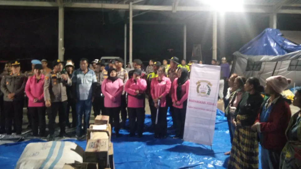374 Warga Mengungsi akibat Aktivitas Gunung Sinabung, Polri Siapkan 202 Personel Hari Ini