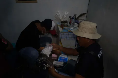 24 Orang Diamankan dalam Operasi Narkoba di Kampung Ambon dan Kampung Boncos