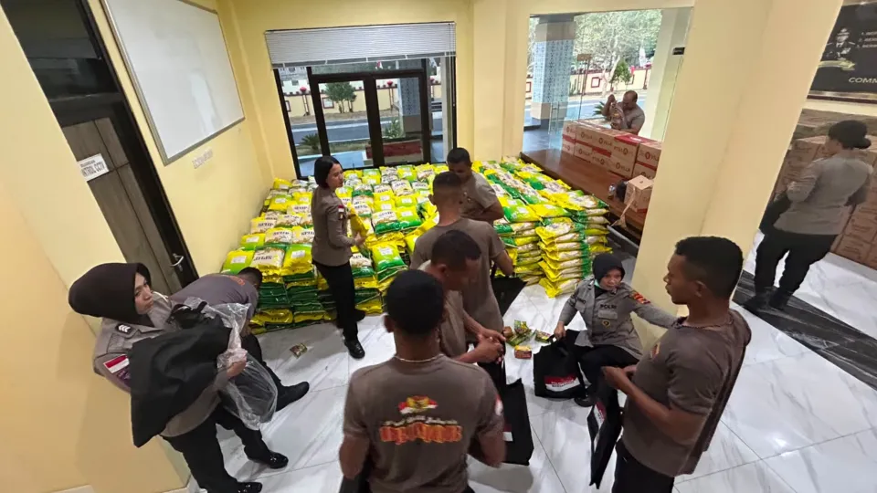 Terbaru 3.500 Paket Sembako Disiapkan Polri, 10 Truk Bantuan Segera Dikirim ke Nagekeo dan Ngada