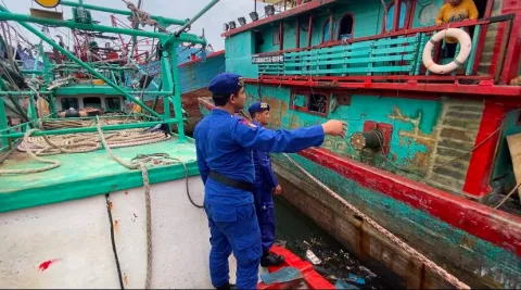 Pelabuhan Muara Angke Viral Tersumbat, Ditpolairud Polda Metro Jaya Turun Tangan Lakukan Penertiban
