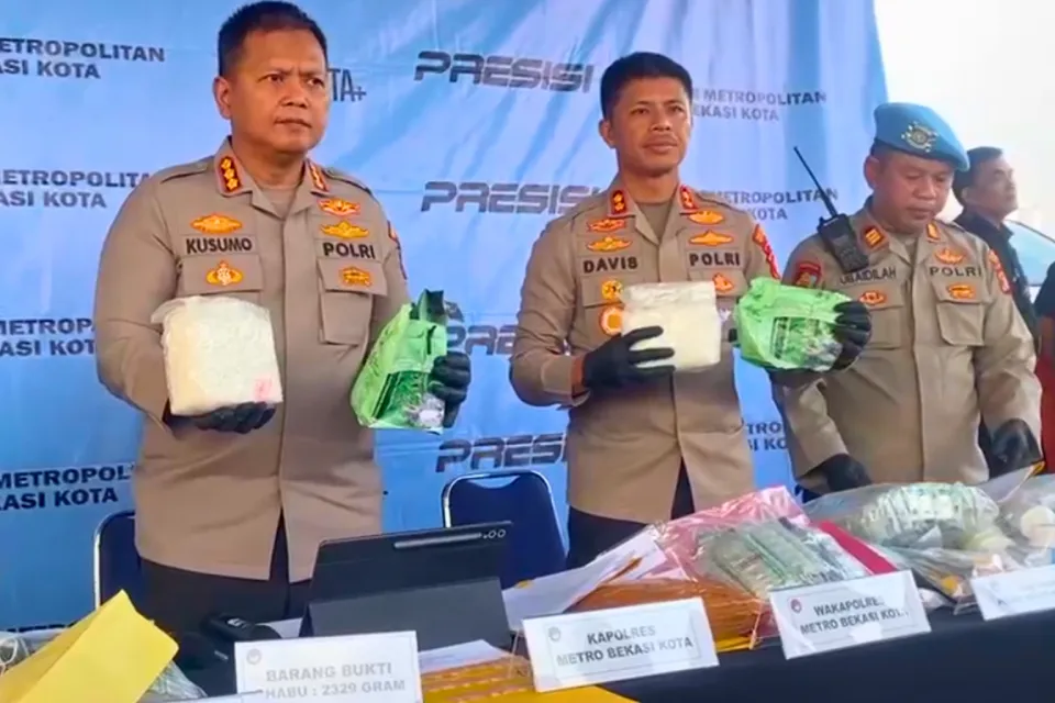 Polres Metro Bekasi Kota Bongkar Jaringan Sabu Sumatera–Jawa–Bali, Selamatkan Hingga 17.500 Jiwa