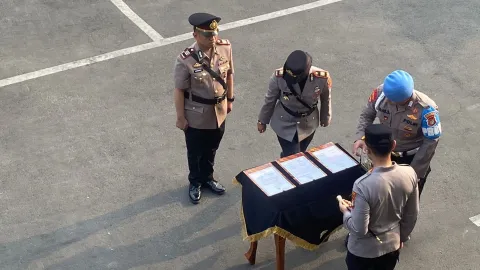 Kapolres Metro Bekasi Kota Pimpin Sertijab 8 Pejabat Utama dan Kapolsek Jajaran