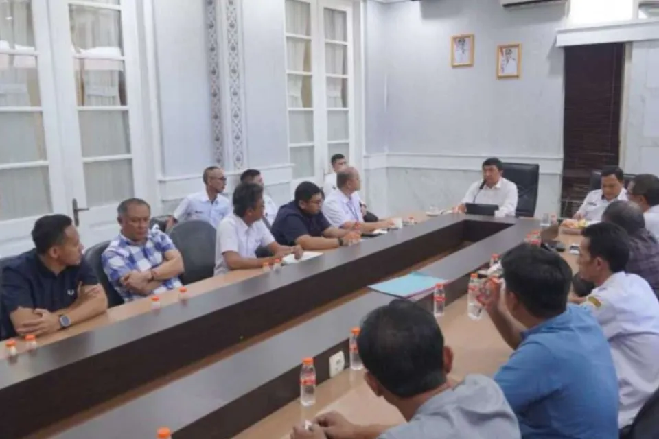 Bupati Garut Minta Pengawasan Pupuk Bersubsidi Diperketat, RDKK Petani Dioptimalkan 