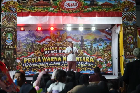 Malam Puncak HUT RI ke-81 di Kranji Meriah, Wali Kota Bekasi Apresiasi Kekompakan Warga