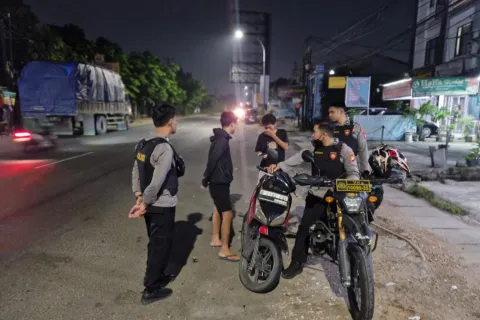Operasi Jaga Jakarta On The Spot yang Digelar Polres Metro Bekasi Kota di Titik Rawan Kejahatan