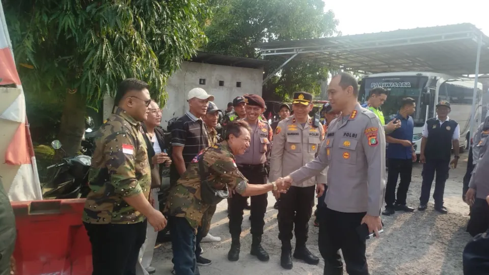 Kapolres Metro Bekasi Kota Cek Kesiapsiagaan Pos Jaga Jakarta di Jatiwaringin